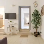 Loungefloor Design Apartament *