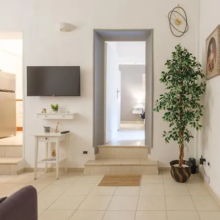 Loungefloor Design Apartment *